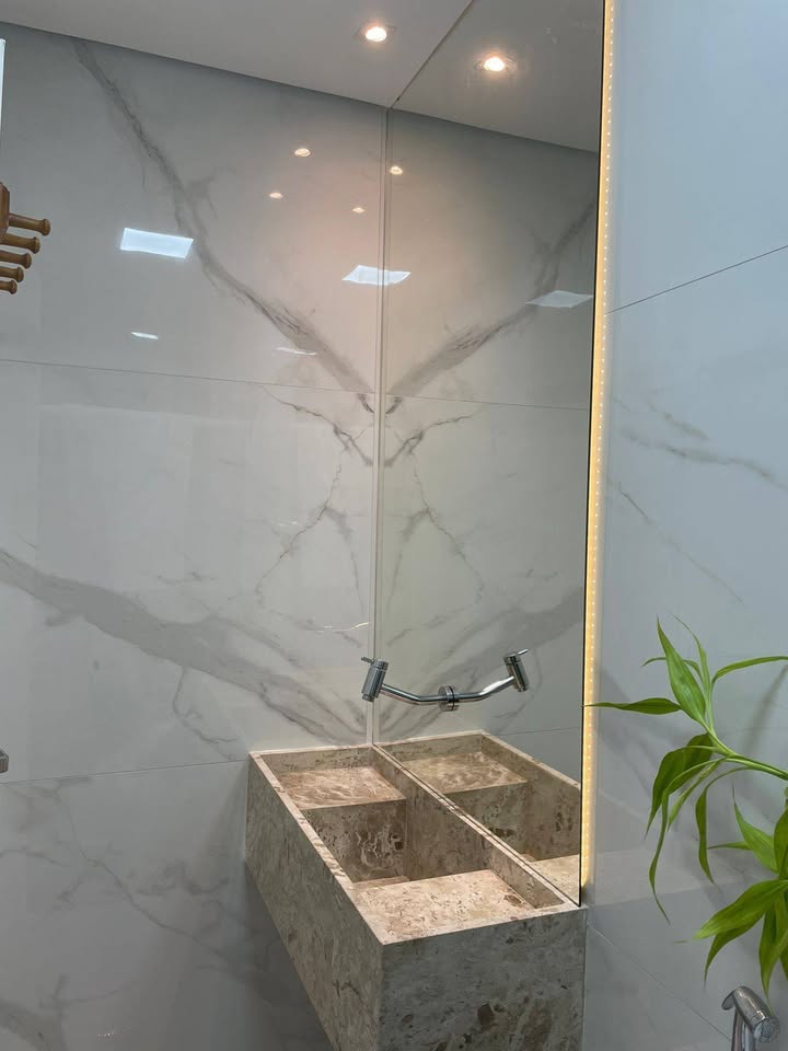 Foto 4 do Apartamento FRENTE MAR ALTO PADRÃO 4 DORMS 3 SUÍTES 151m² PRAIA GRANDE